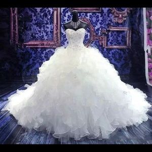 Wedding dress!!